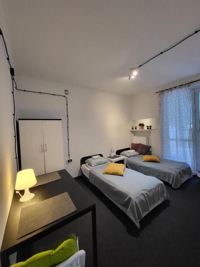 Charmed Homestay - Zaczarowany Warsawa Bagian luar foto