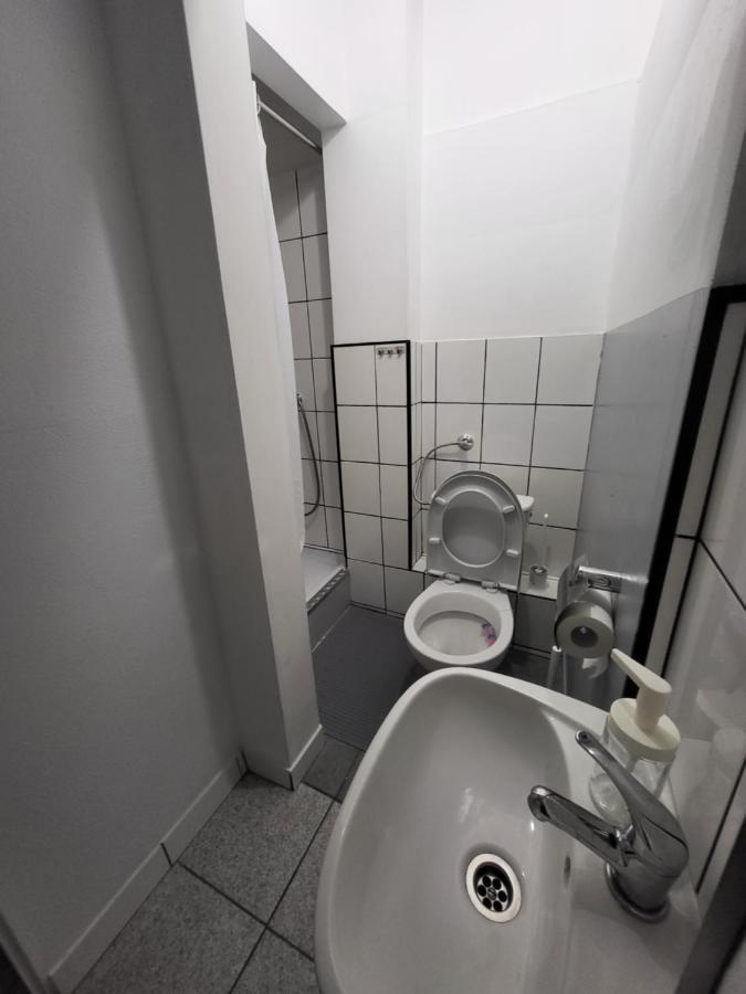Charmed Homestay - Zaczarowany Warsawa Bagian luar foto