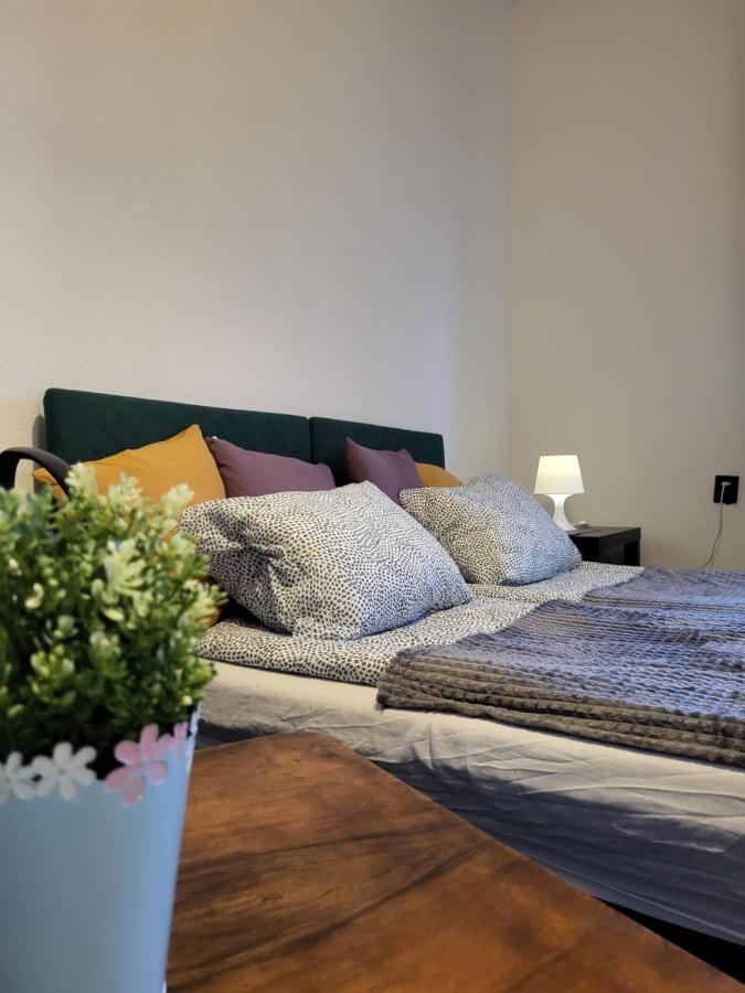 Charmed Homestay - Zaczarowany Warsawa Bagian luar foto